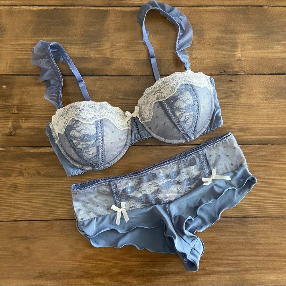 NWT Bra and Panty Lingerie Set Large 36D